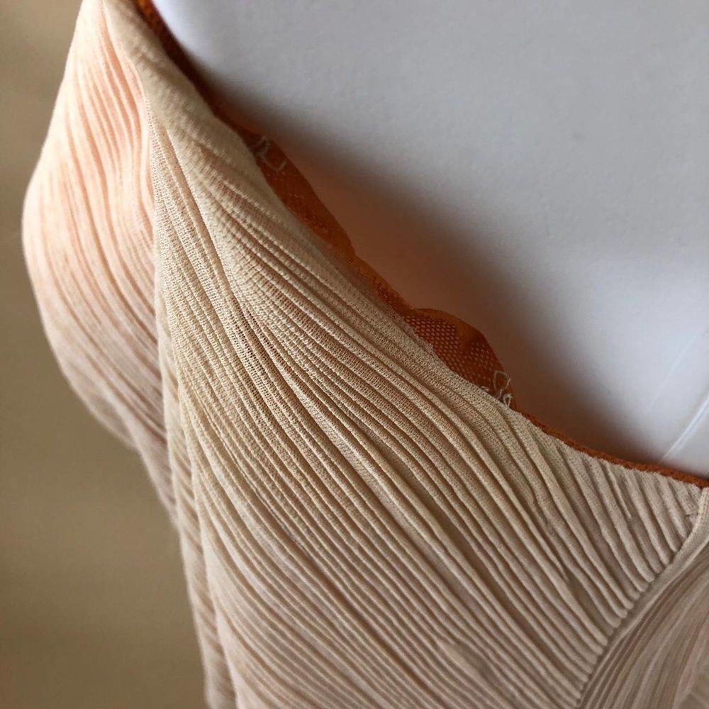 Dorin Frankfurt Cowl Neck Layered Top - Picture 4 of 8